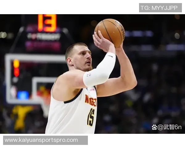 约基奇半场完美表现5投全中轻松拿下18分5篮板4助攻 约基奇半场完美表现5投全中轻松拿下18分5篮板4助攻